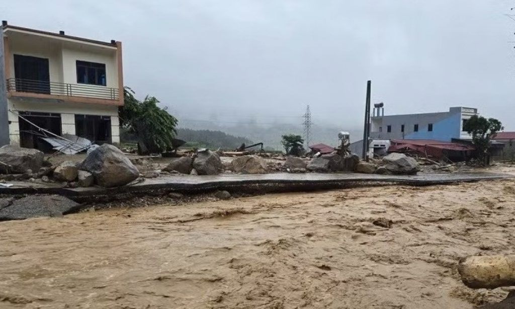 Lũ quét tàn phá Lai Châu miền núi Bắc Bộ tiếp tục có mưa lớn