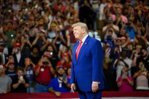 Ông Trump dọa áp thuế mới với EU vì phạt Google 890 triệu Euro