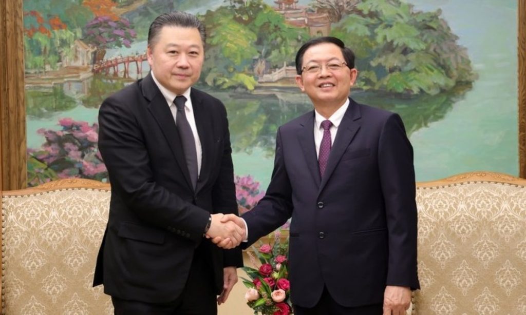 Phó Thủ tướng Hồ Quốc Dũng tiếp Chủ tịch C P Group
