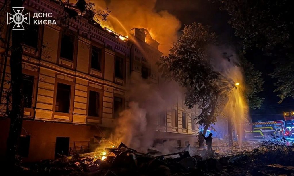 Nga tập kích tên lửa đạn đạo quy mô lớn vào thủ đô Ukraine缩略图 Nga tập kích tên lửa đạn đạo quy mô lớn vào thủ đô Ukraine