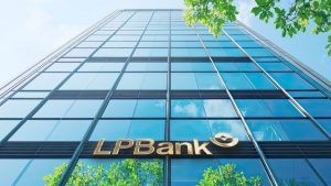 LPBank tăng thu ngoài lãi lợi nhuận nửa đầu năm gần 6 000 tỷ đồng