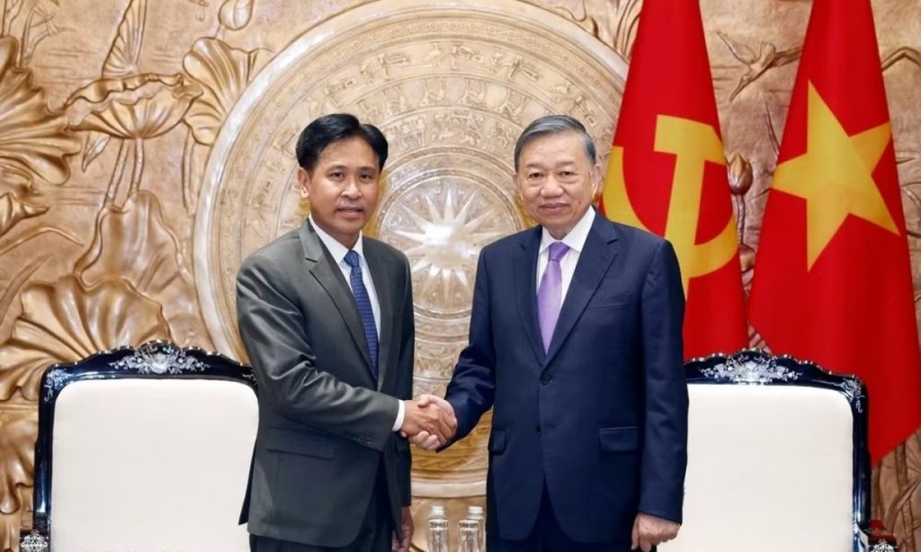 Tổng Bí thư Chủ tịch nước tiếp Chánh án Toà án nhân dân tối cao Lào