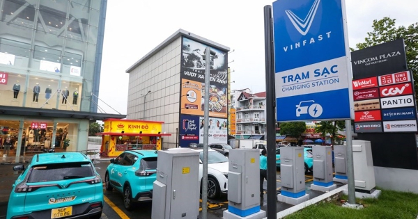 V-Green tạm dừng tiếp nhận hồ sơ nhượng quyền trạm sạc mới