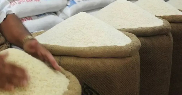 Giá gạo xuất khẩu Ấn Độ lên cao nhất gần một năm, gạo Việt Nam tăng tuần thứ ba liên tiếp