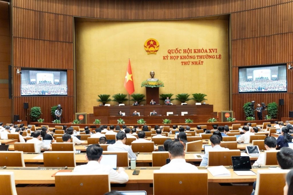 Quốc hội thảo luận ở hội trường về dự án Luật Dầu khí sửa đổi