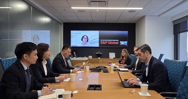 UBCK trao đổi với S&amp;P Dow Jones Indices về phân loại thị trường chứng khoán