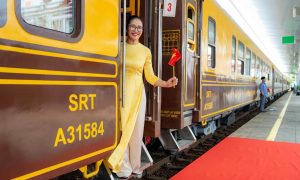 Khai trương đoàn tàu di sản Phong Nha Cố đô Huế