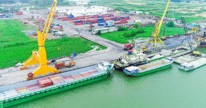 'Loay hoay' mở luồng cho tàu lớn vào sông Hậu