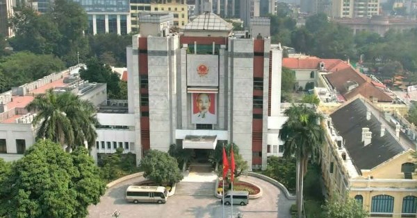 Hà Nội xem xét miễn nhiệm chức vụ ủy viên UBND với 11 người đứng đầu sở, ngành
