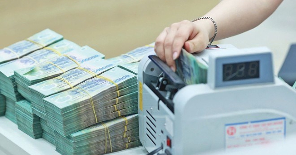 Một ngân hàng trả lãi suất tiết kiệm lên tới 10%/năm