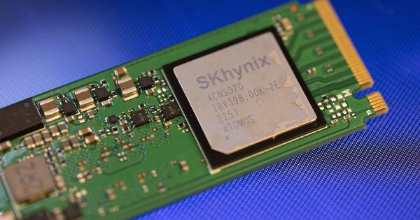 Cổ phiếu lao dốc, hãng chip hàng đầu Hàn Quốc công bố kế hoạch mua cổ phiếu quỹ kỷ lục