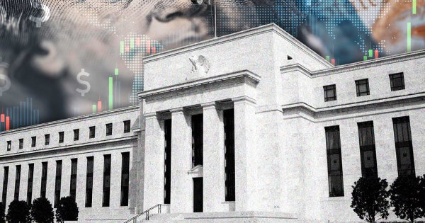 Standard Chartered dự báo Fed đứng yên, ECB và BoJ tăng lãi suất: USD sẽ biến động ra sao?