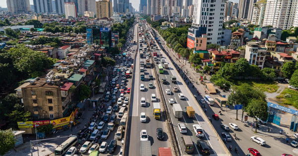 Xe nhích từng mét ở cửa ngõ Hà Nội, TP HCM trước nghỉ lễ