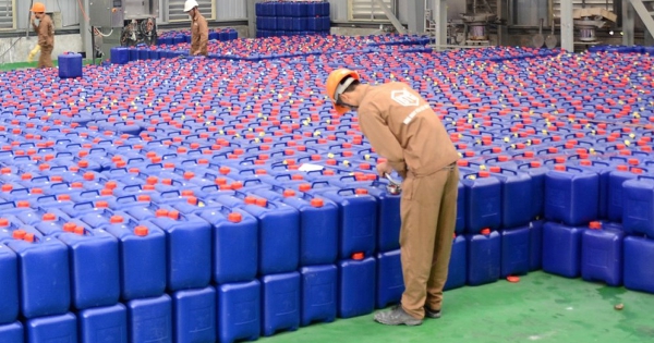 HOSE gỡ cảnh báo với cổ phiếu DGC