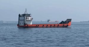 Lưu lượng tàu thuyền qua eo biển Hormuz giảm xuống mức thấp kỷ lục