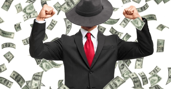 CEO ngân hàng nhận lương từ hơn trăm triệu đến hàng tỷ mỗi tháng