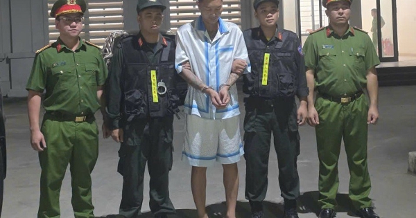 Khởi tố vợ chồng Huấn Hoa Hồng