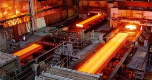 Giá quặng sắt chạm đáy một năm