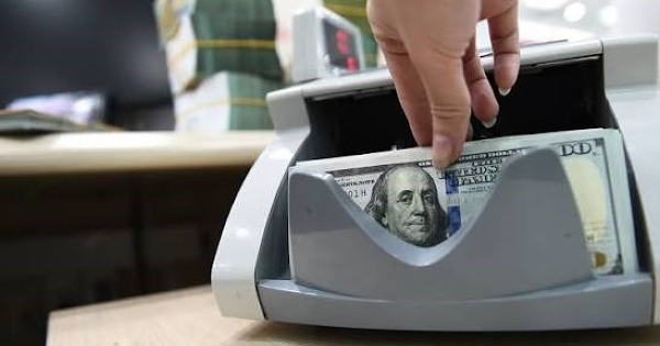 Giá USD tự do xuống dưới 26.000 đồng