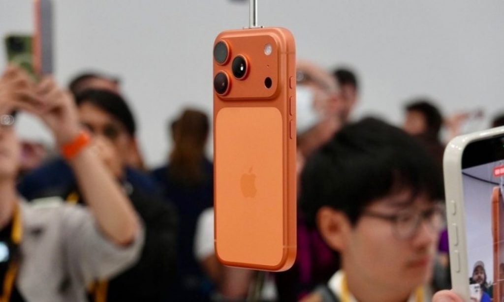 Tin công nghệ tuần qua Apple cho thuê iPhone OpenAI giảm giá dịch vụ AI缩略图 Tin công nghệ tuần qua Apple cho thuê iPhone OpenAI giảm giá dịch vụ AI
