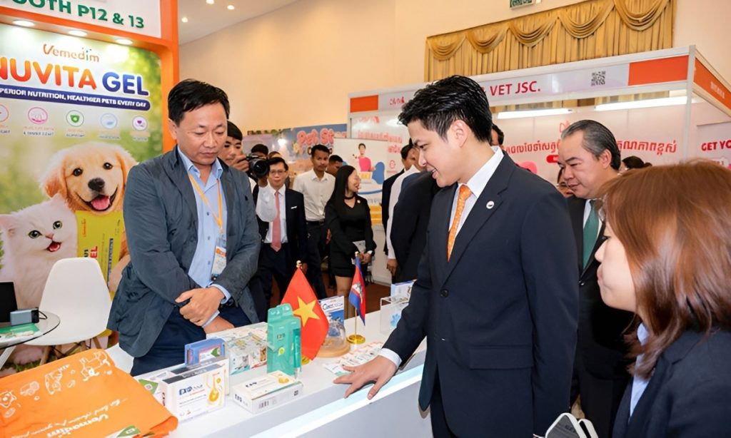 Hàng Việt ghi dấu ấn tại hội chợ đa ngành lớn nhất Campuchia