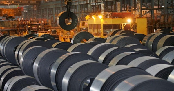 Sản lượng thép Trung Quốc giảm, lực cầu phân hóa rõ nét