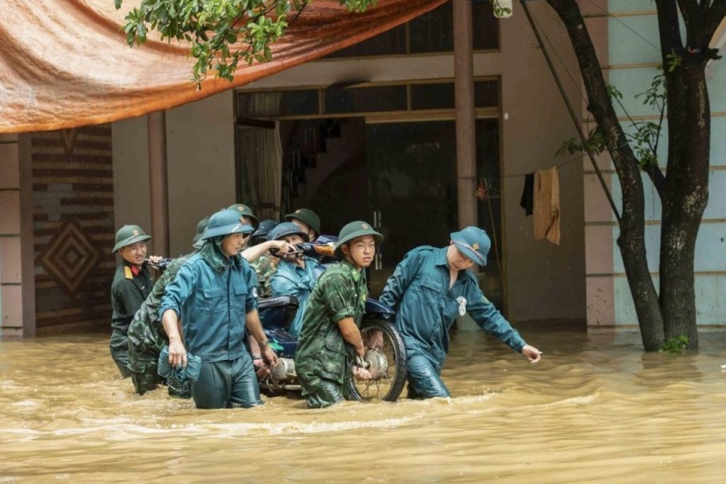 Miền Bắc nước lũ đang rút Nam Trung Bộ và Nam Bộ chuẩn bị mưa lớn