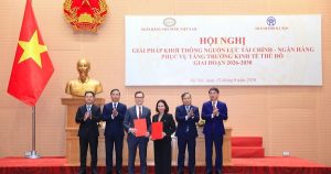 Ngân hàng và doanh nghiệp cam kết thu xếp vốn tài trợ loạt dự án công trình trọng điểm tại Hà Nội