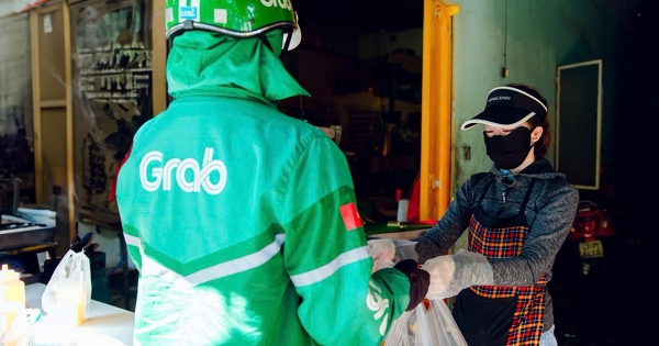 Chuyện mưu sinh phía sau mỗi cuốc xe Grab