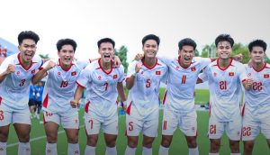 U23 Việt Nam thắng Philippines vươn lên đầu bảng ASIAD 2026