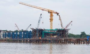 Cầu Trần Hưng Đạo bước vào giai đoạn lắp dựng hơn 26 000 tấn kết cấu thép