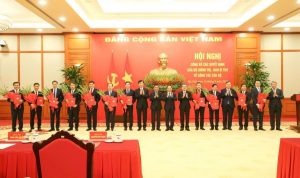 Công bố 12 quyết định của Bộ Chính trị Ban Bí thư về công tác cán bộ
