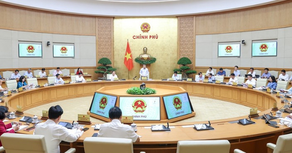Thủ tướng yêu cầu đẩy nhanh tiến độ đưa thị trường thí điểm vào hoạt động