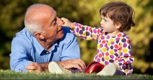 Cột mốc lịch sử: Số người cao tuổi trên toàn cầu vượt quá số trẻ nhỏ