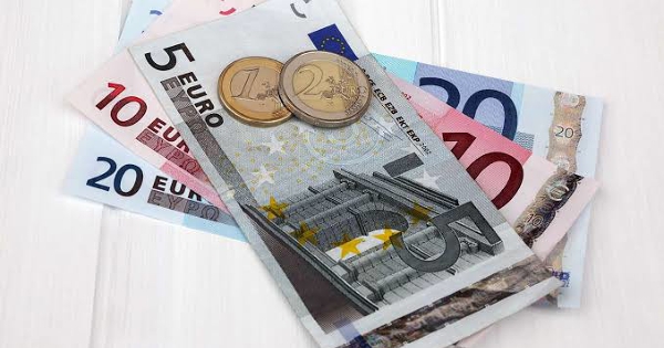 Tỷ giá euro ngày 21/9: Euro bật tăng nhẹ