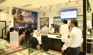 Vàng SJC đứng giá vàng thế giới giảm về 4 301 USD ounce