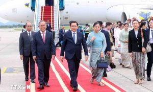 Tổng thống Myanmar và Phu nhân bắt đầu thăm chính thức Việt Nam